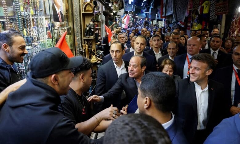 الرئيس السيسي وماكرون