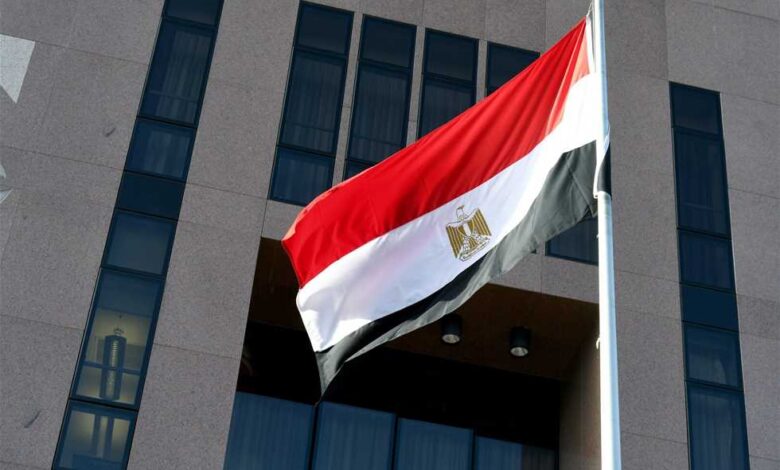 مصر تطالب بحماية الشعب الفلسطيني