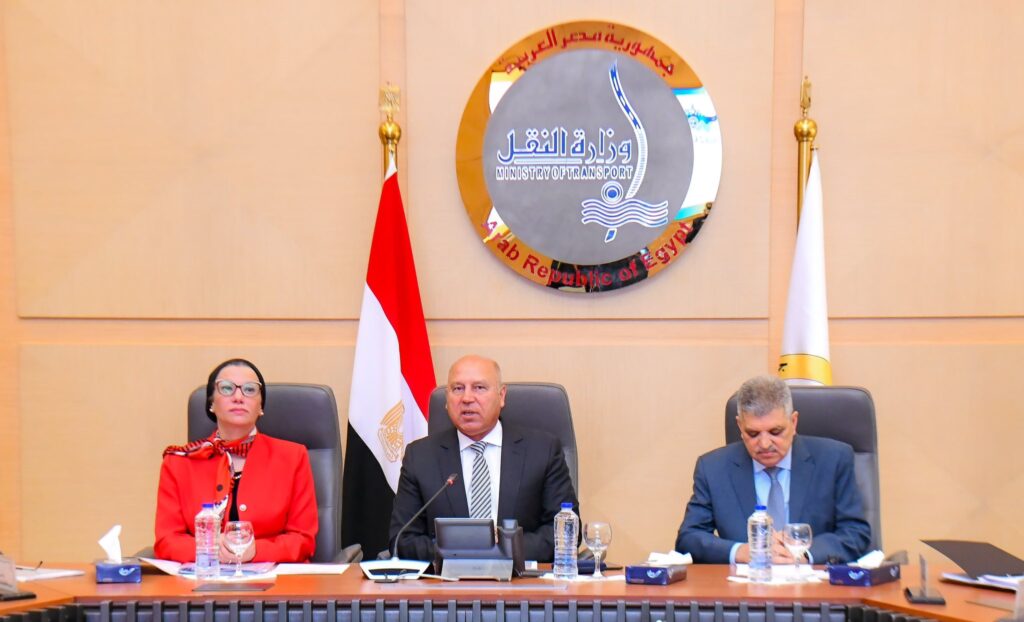 قناة السويس