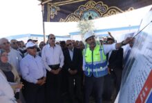 كامل الوزير خلال الجولة