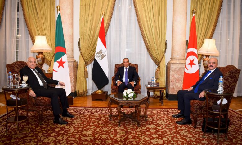 اجتماع الآلية الثلاثية حول ليبيا