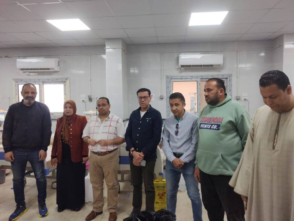 زيارة وفد الحزب إلى مستشفى سنورس