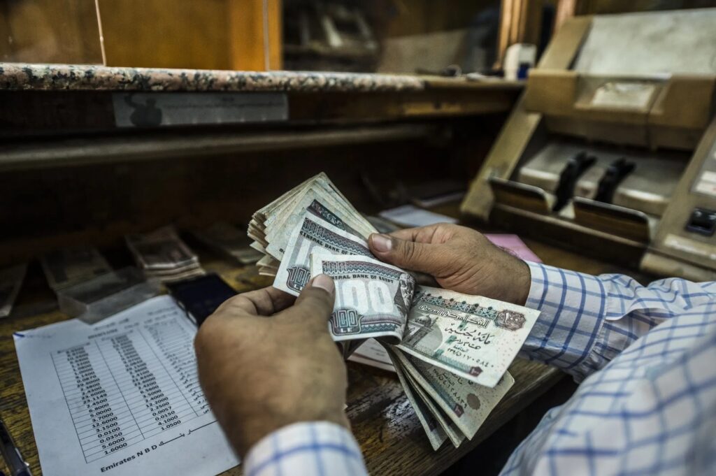 صرف مرتبات شهر يونيو