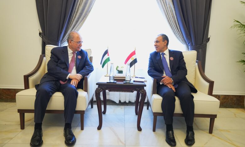 وزير الخارجية يلتقي رئيس وزراء فلسطين