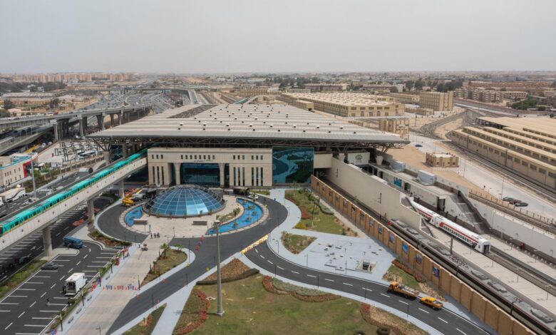 القطار الكهربائي الخفيف