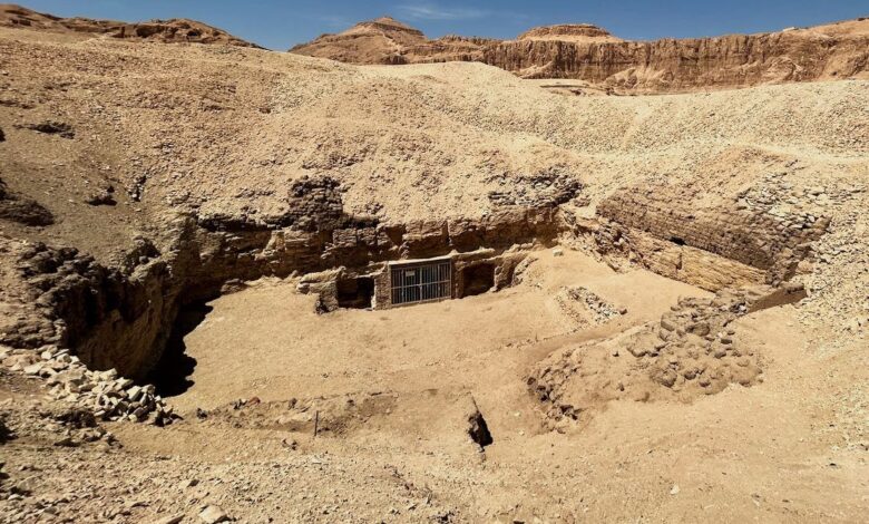 مقبرة Kampp23