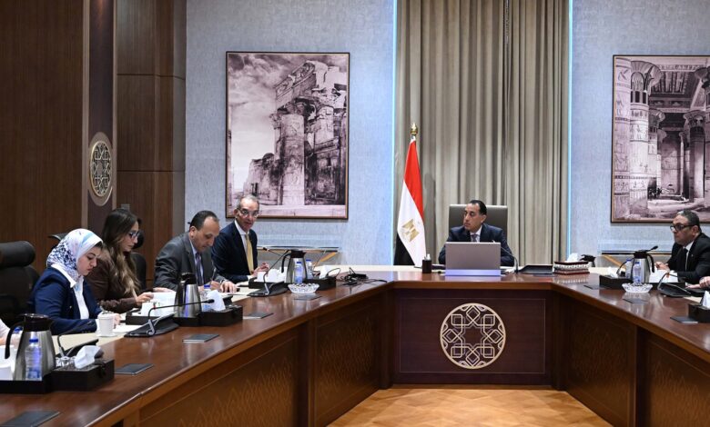 اجتماع رئيس الوزراء ووزير الاتصالات