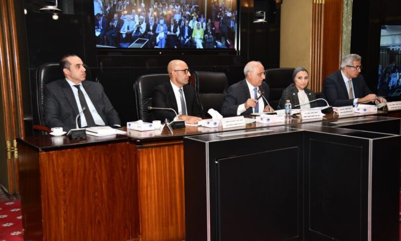 مناقشة قانون التعليم في البرلمان
