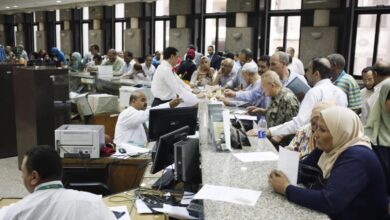 استئناف عمل الموظفين
