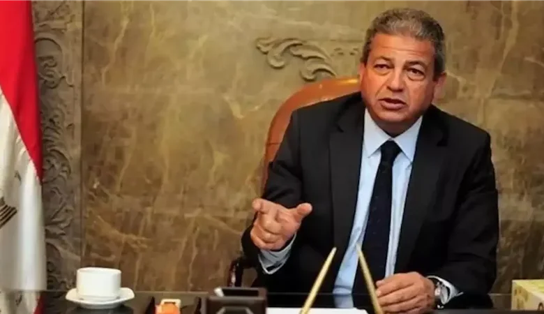 خالد عبد العزيز