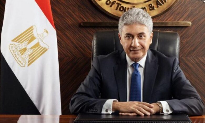 وزير السياحة والآثار شريف فتحي